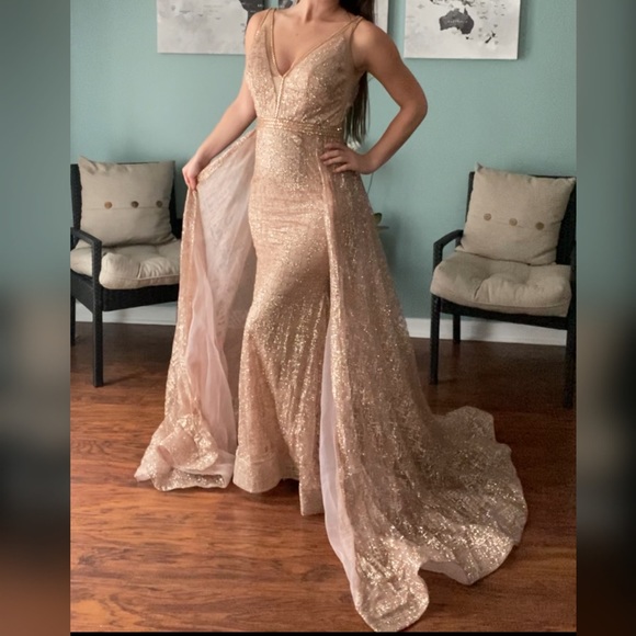 ***SOLD OUT***Jovani formal dress sz 8 - Picture 4 of 7